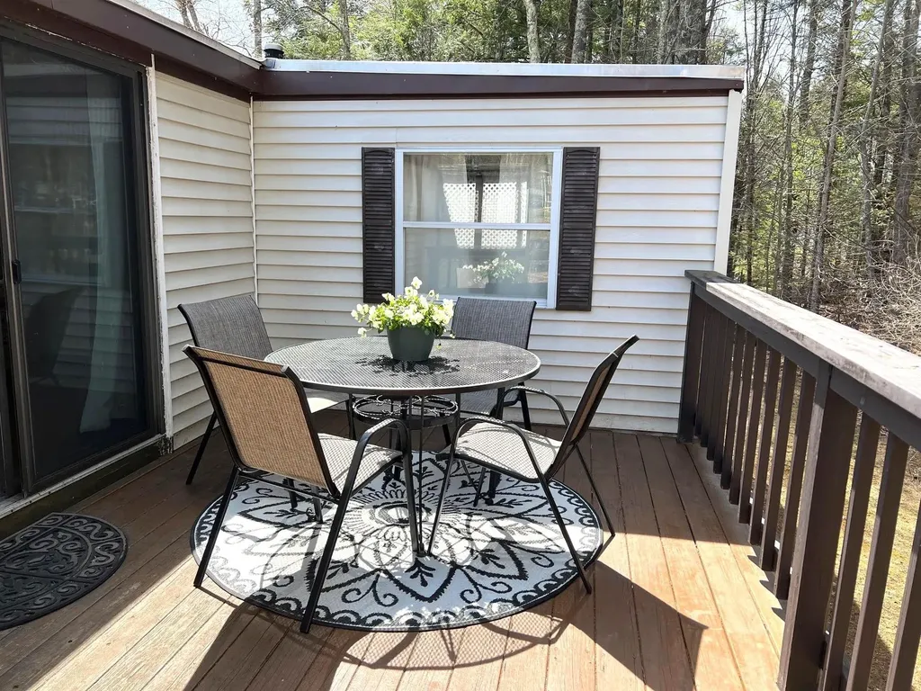 47 Fogg Road Epping NH 03042