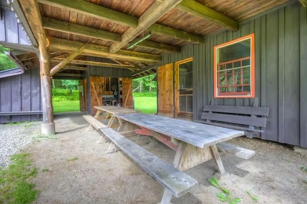 65 Bentley Lane Jericho VT 05465