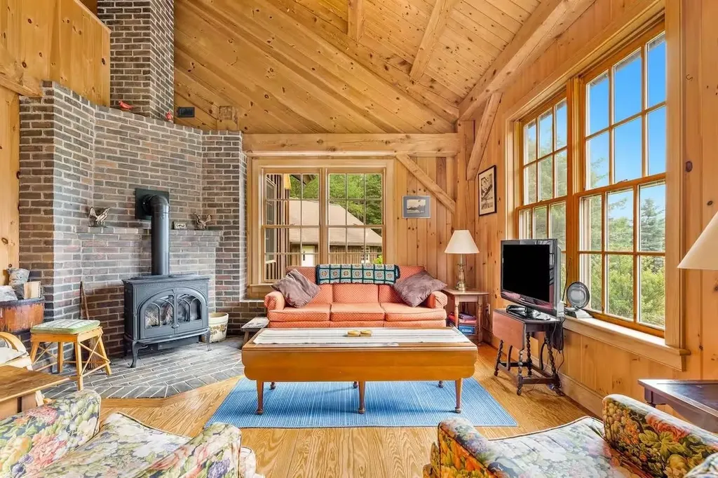 65 Bentley Lane Jericho VT 05465