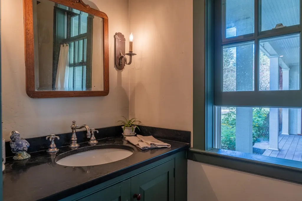 68 Green Peak Orchard S. Dorset VT 05253