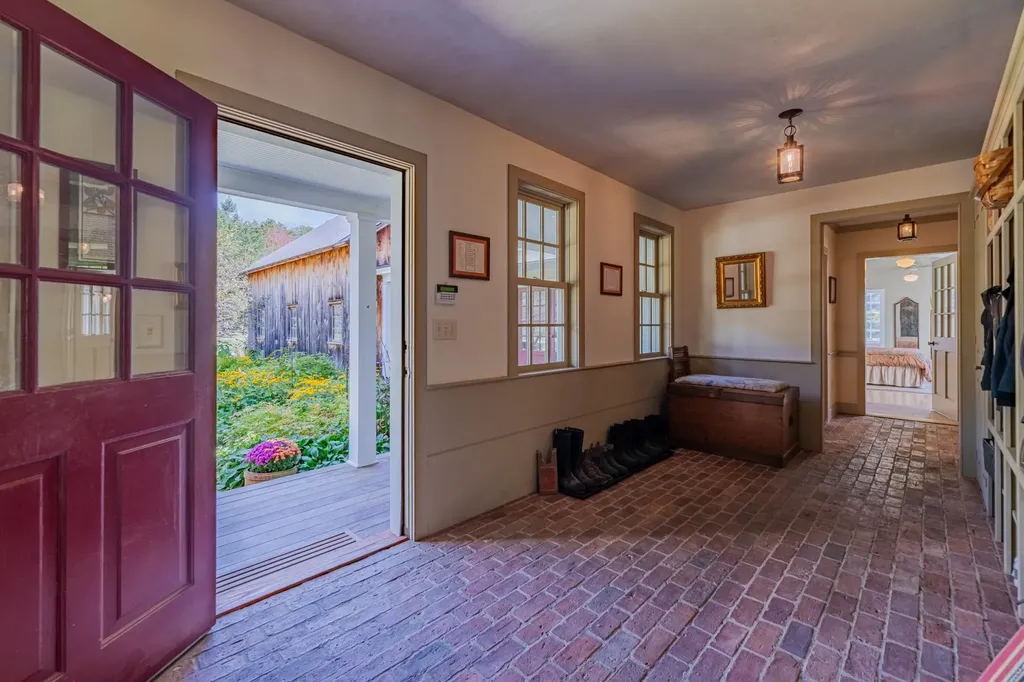 68 Green Peak Orchard S. Dorset VT 05253