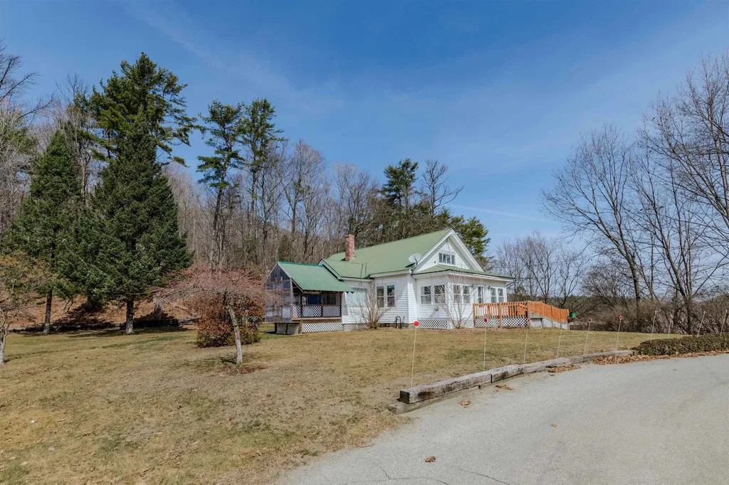 75 Woolson Road Lisbon NH 03585