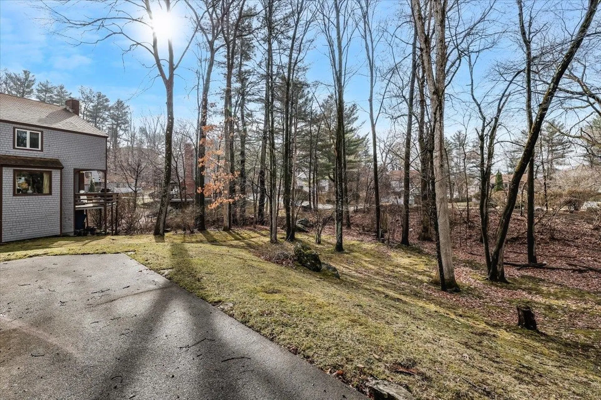 6 Duckford Circle Nashua NH 03063