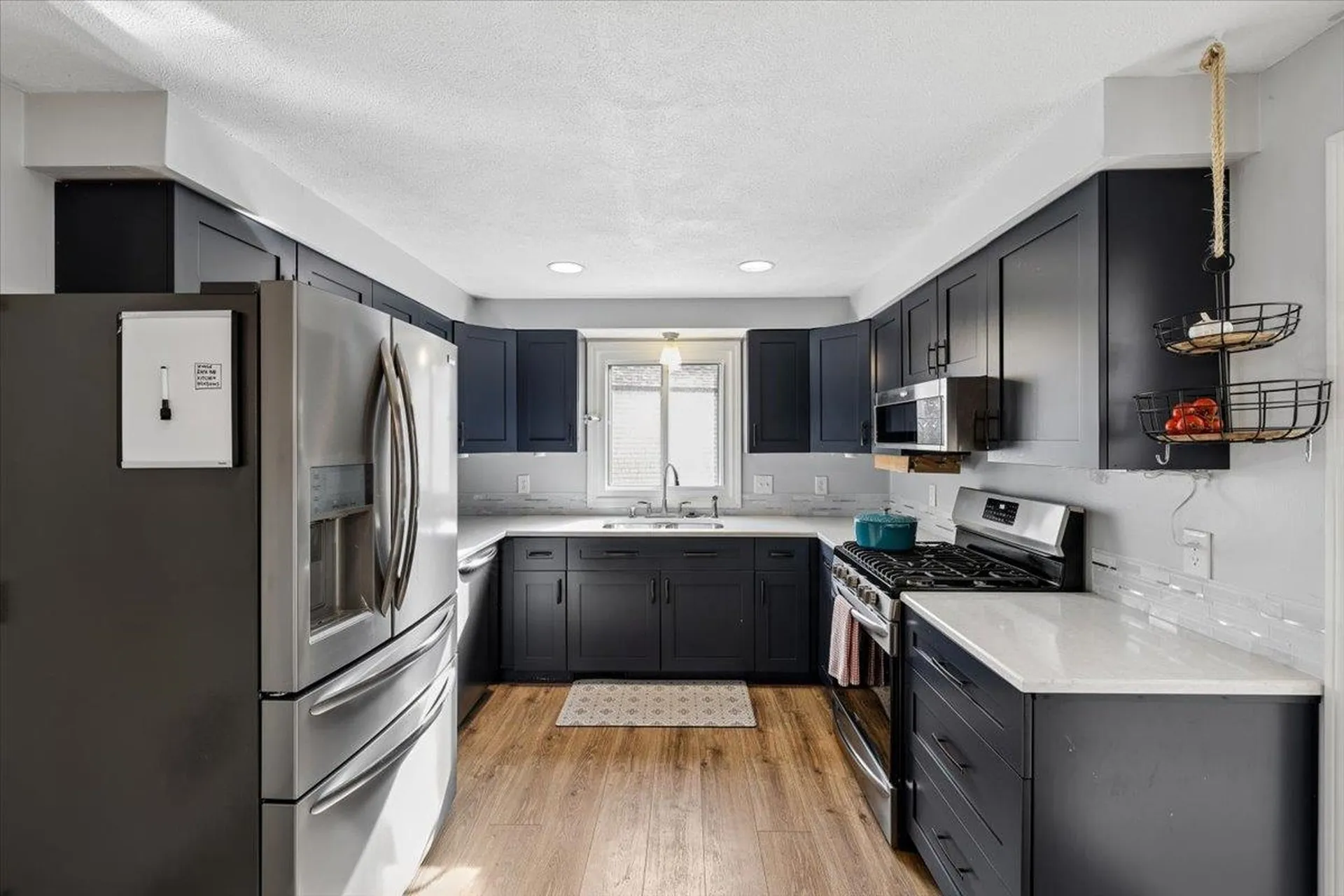 6 Duckford Circle Nashua NH 03063