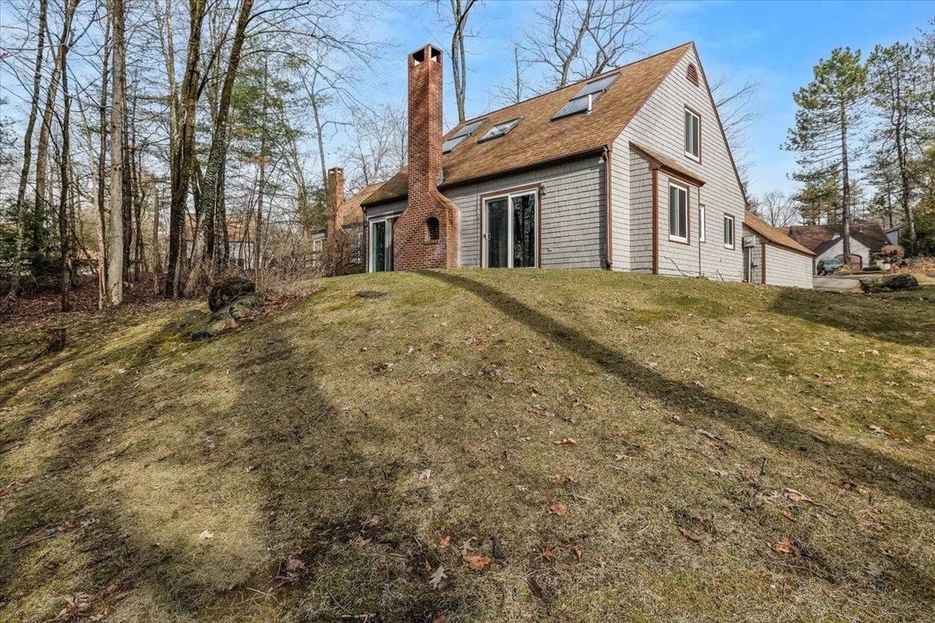 6 Duckford Circle Nashua NH 03063