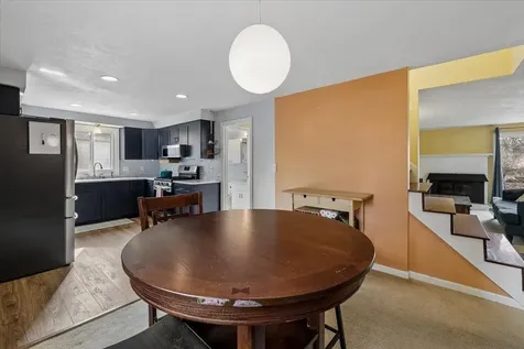 6 Duckford Circle Nashua NH 03063