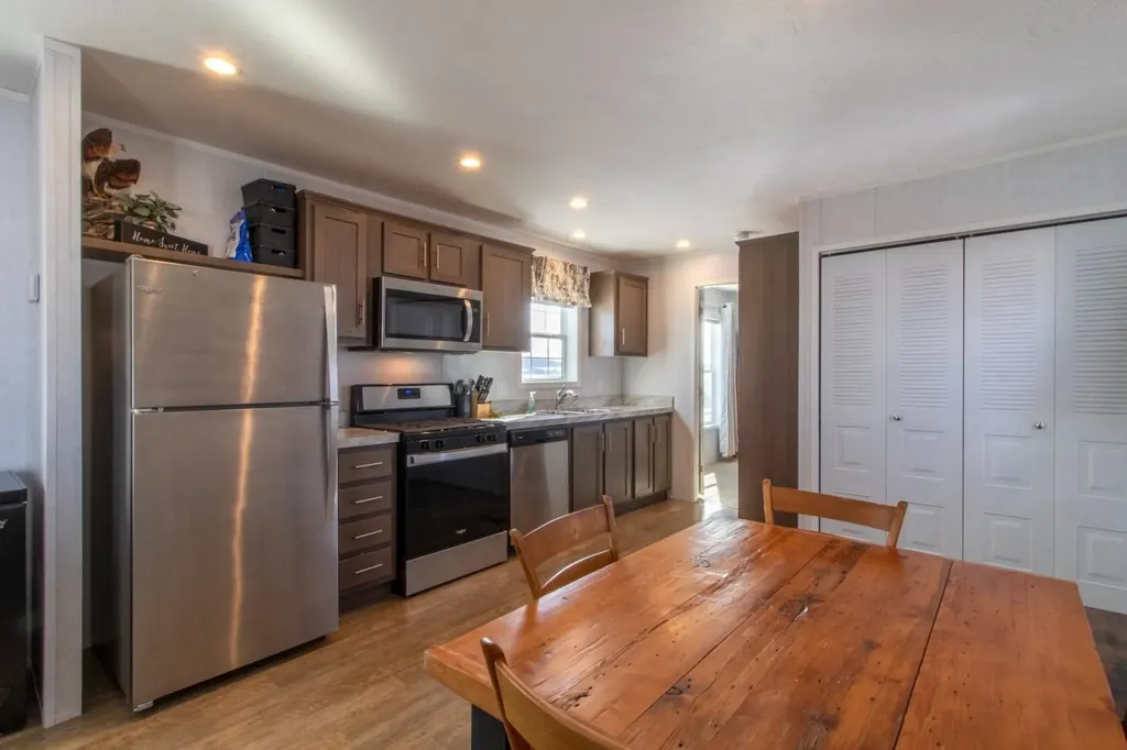 1501 Searles Road Newport Town VT 05857