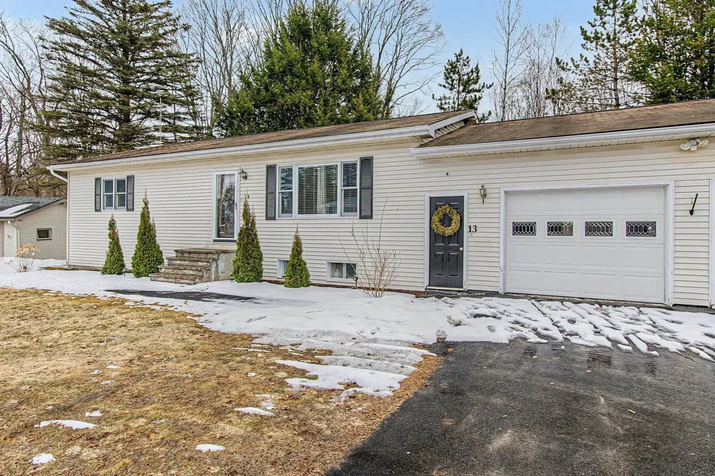 13 Cardinal Circle Barre Town VT 05641