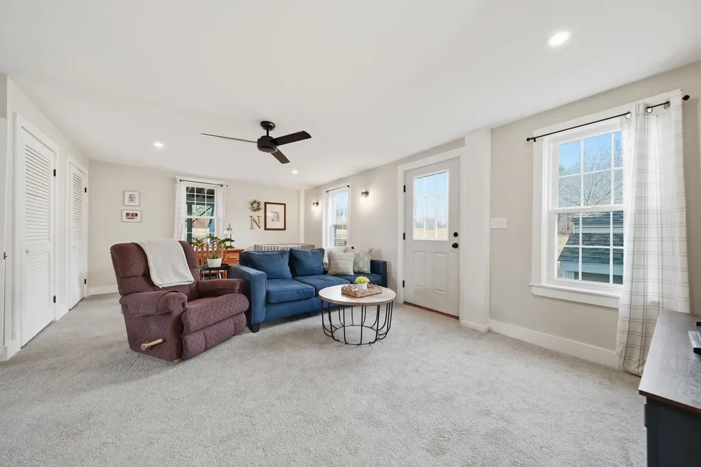 131 North Road East Kingston NH 03287