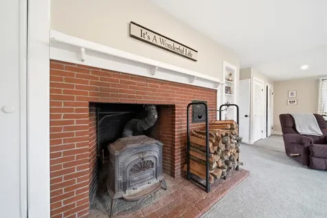 131 North Road East Kingston NH 03287