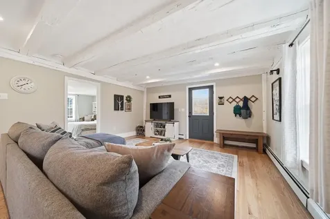 131 North Road East Kingston NH 03287