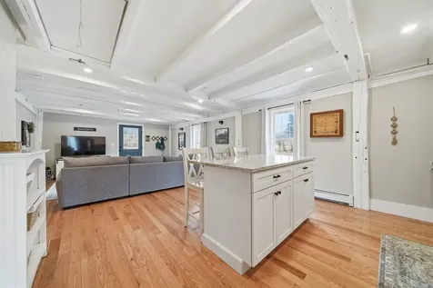 131 North Road East Kingston NH 03287