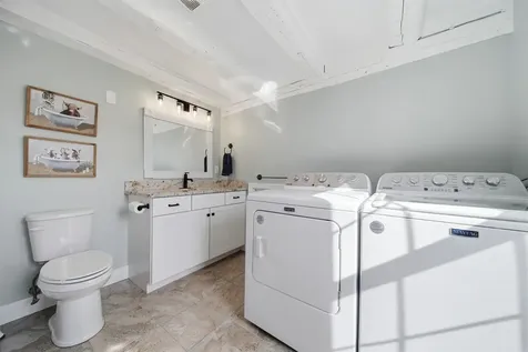 131 North Road East Kingston NH 03287