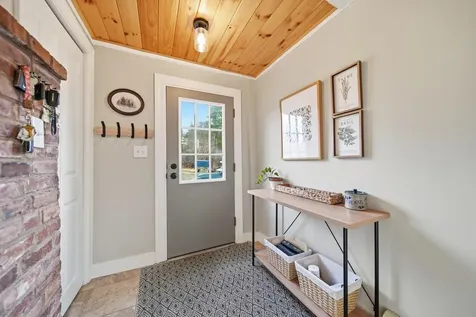 131 North Road East Kingston NH 03287