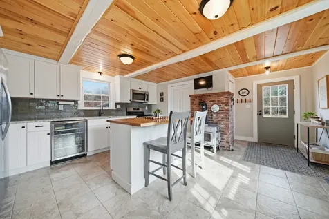 131 North Road East Kingston NH 03287