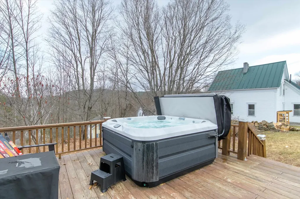 4 Twine Hill Road Ludlow VT 05149