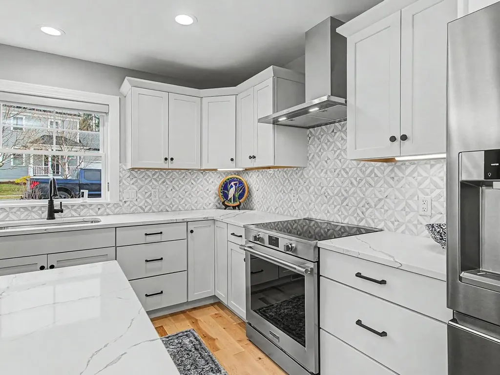 262 Midland Avenue South Burlington VT 05403