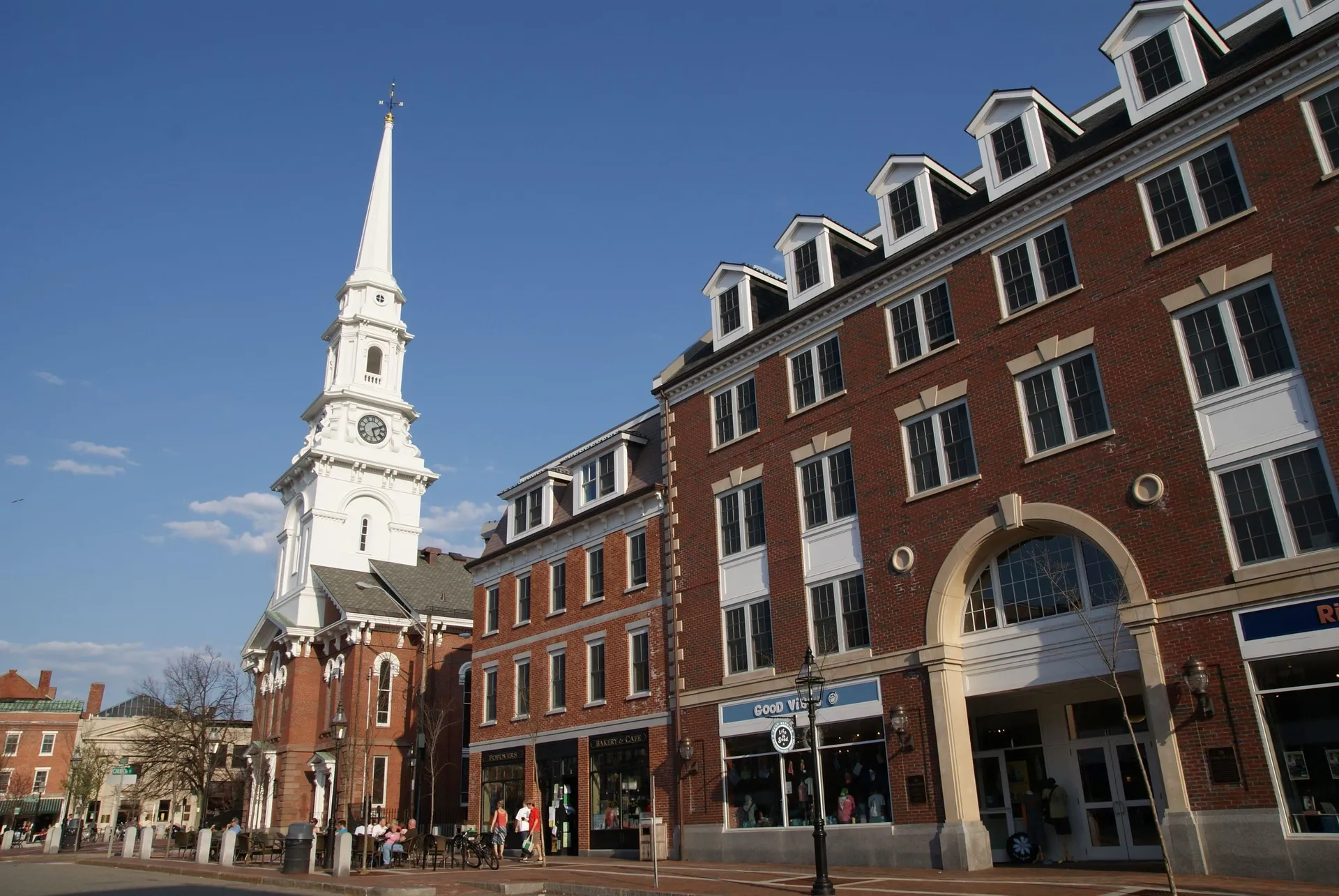 21 Kasnet Drive Rye NH 03870