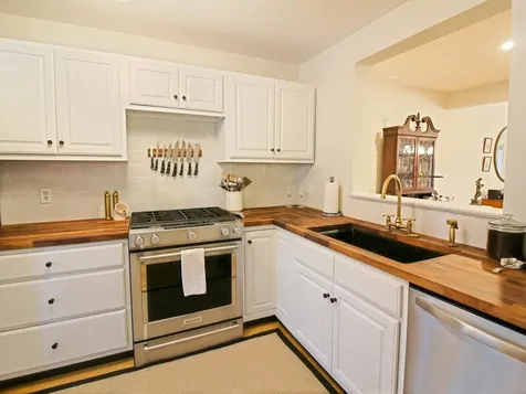 29 Abbey Road Williston VT 05495