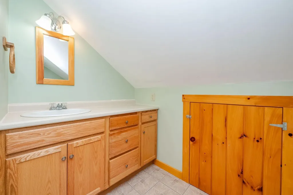 345 Dry Hill Road Barrington NH 03825