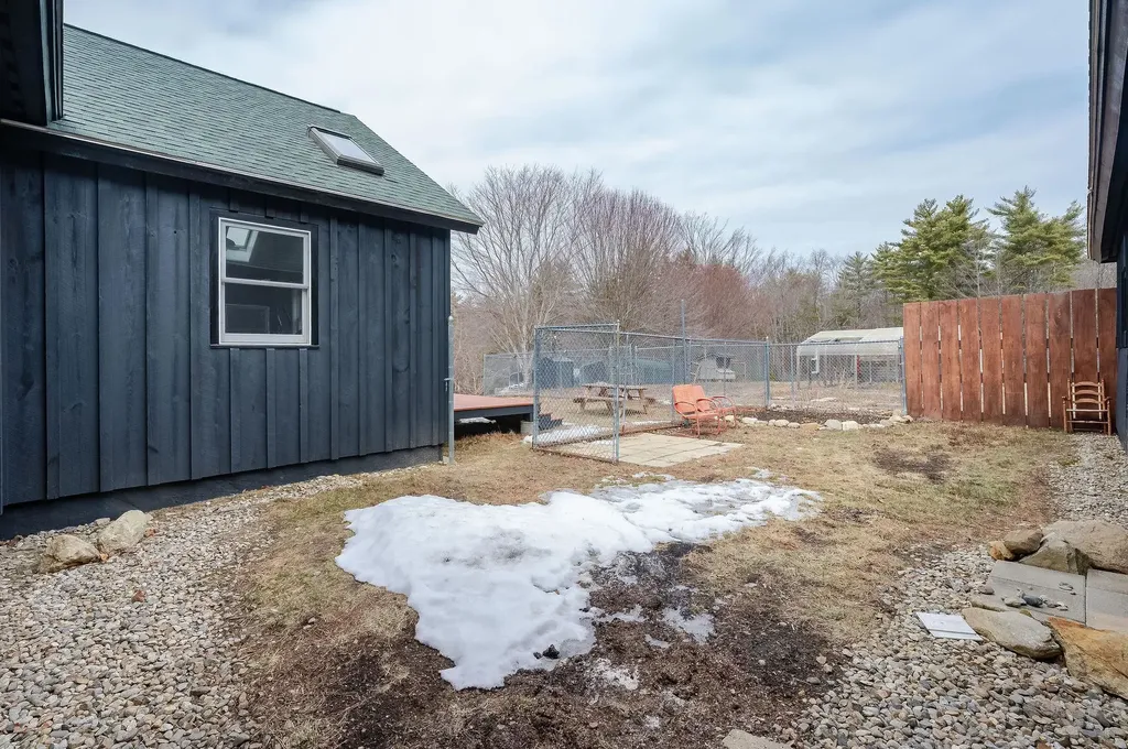 345 Dry Hill Road Barrington NH 03825