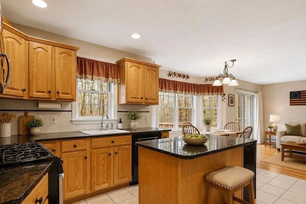 22 Lakewood Drive Alton NH 03810