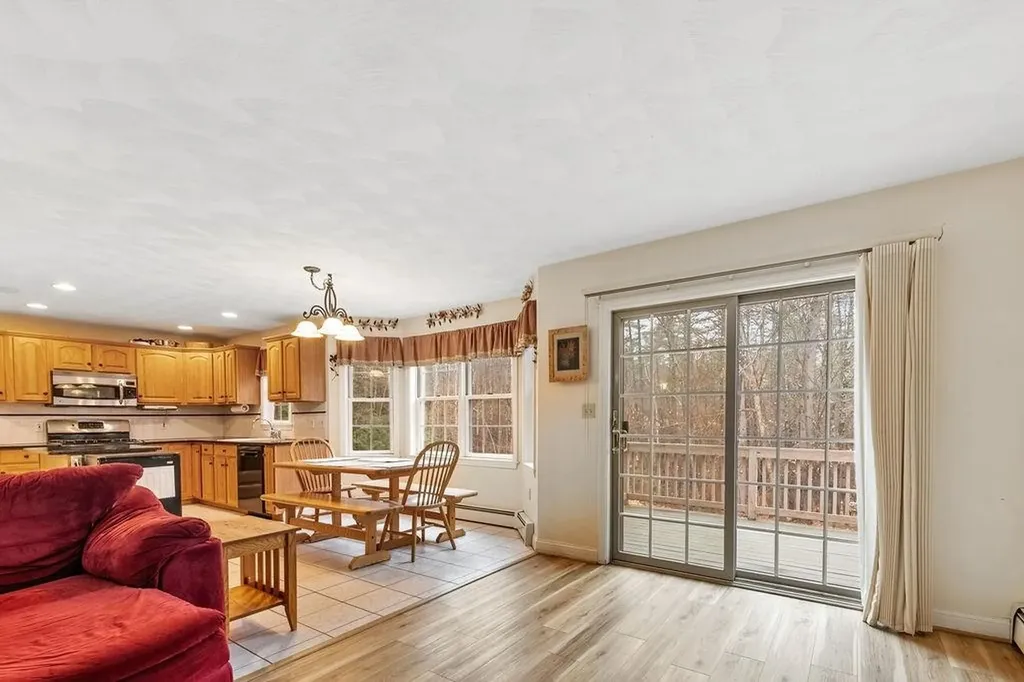 22 Lakewood Drive Alton NH 03810