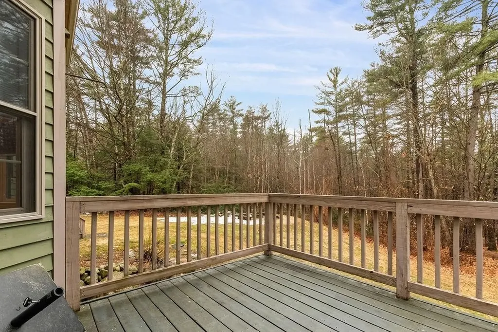 22 Lakewood Drive Alton NH 03810