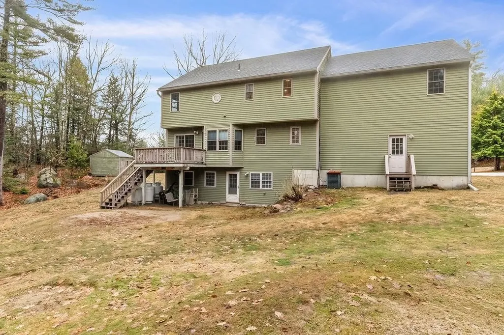 22 Lakewood Drive Alton NH 03810