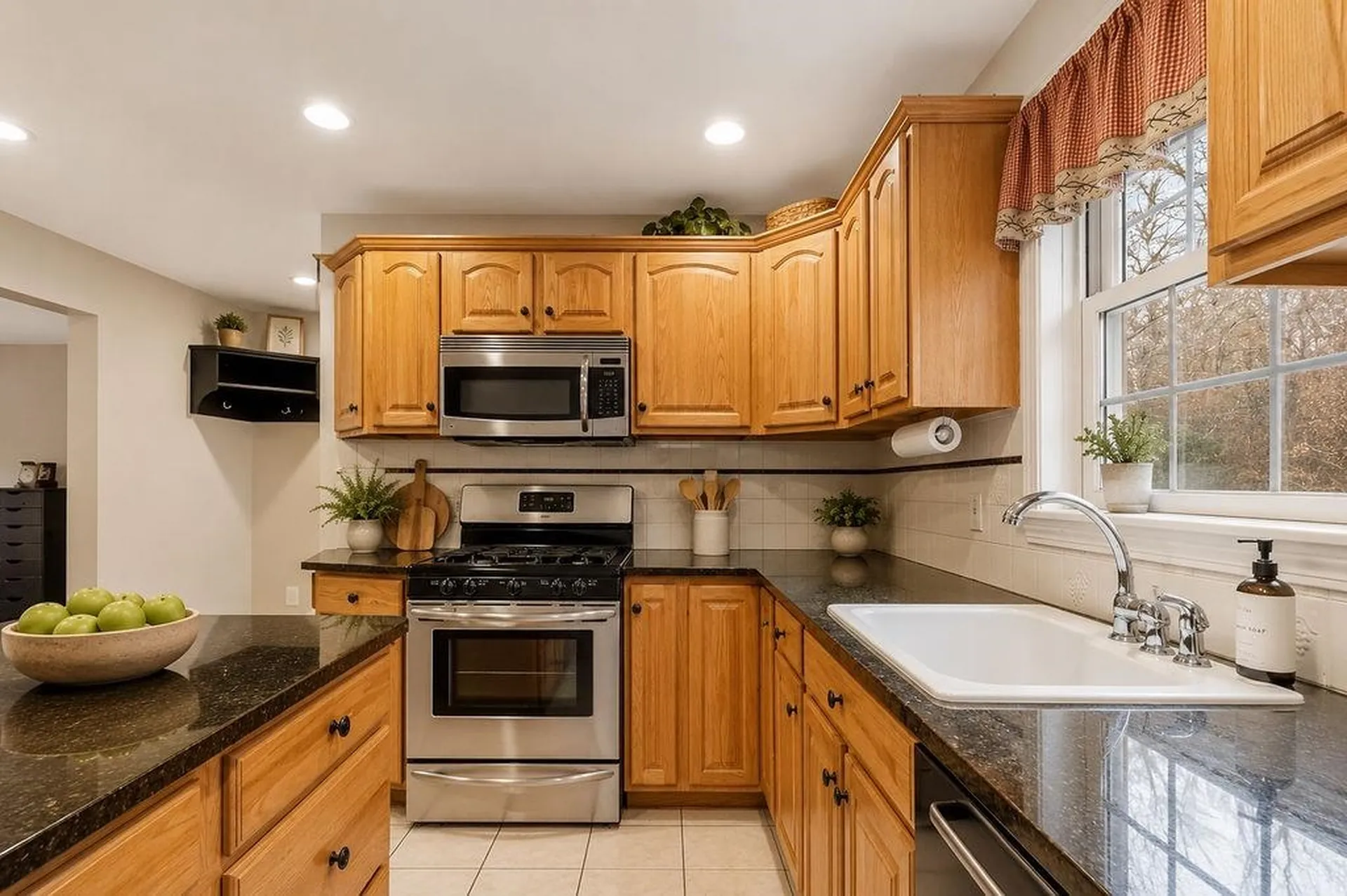22 Lakewood Drive Alton NH 03810