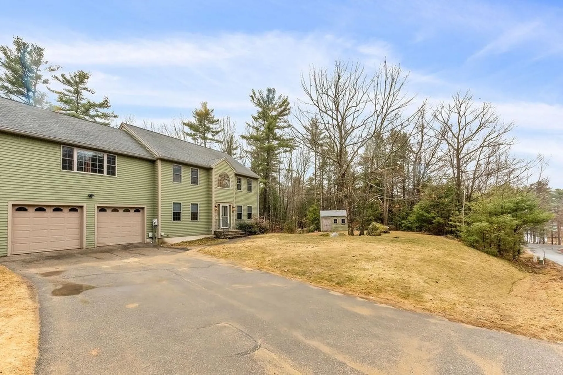 22 Lakewood Drive Alton NH 03810
