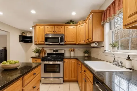 22 Lakewood Drive Alton NH 03810