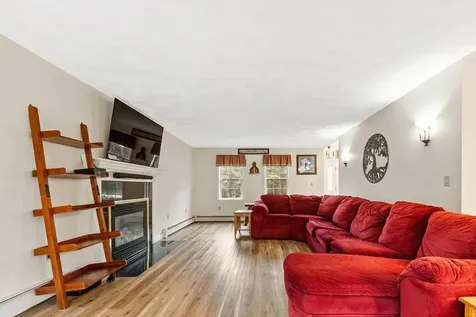 22 Lakewood Drive Alton NH 03810