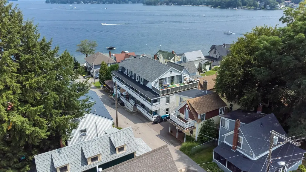 7 Baker Avenue Laconia NH 03246
