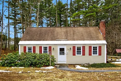 36 Bedford Road Merrimack NH 03054