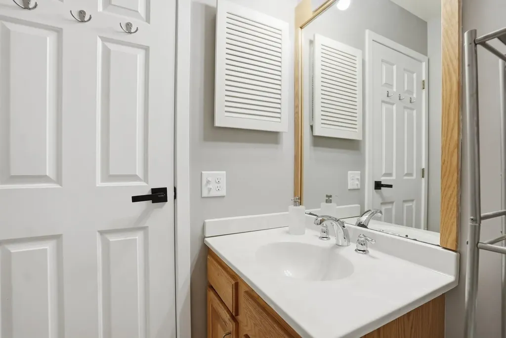 36 Lake Forest Drive Burlington VT 05401
