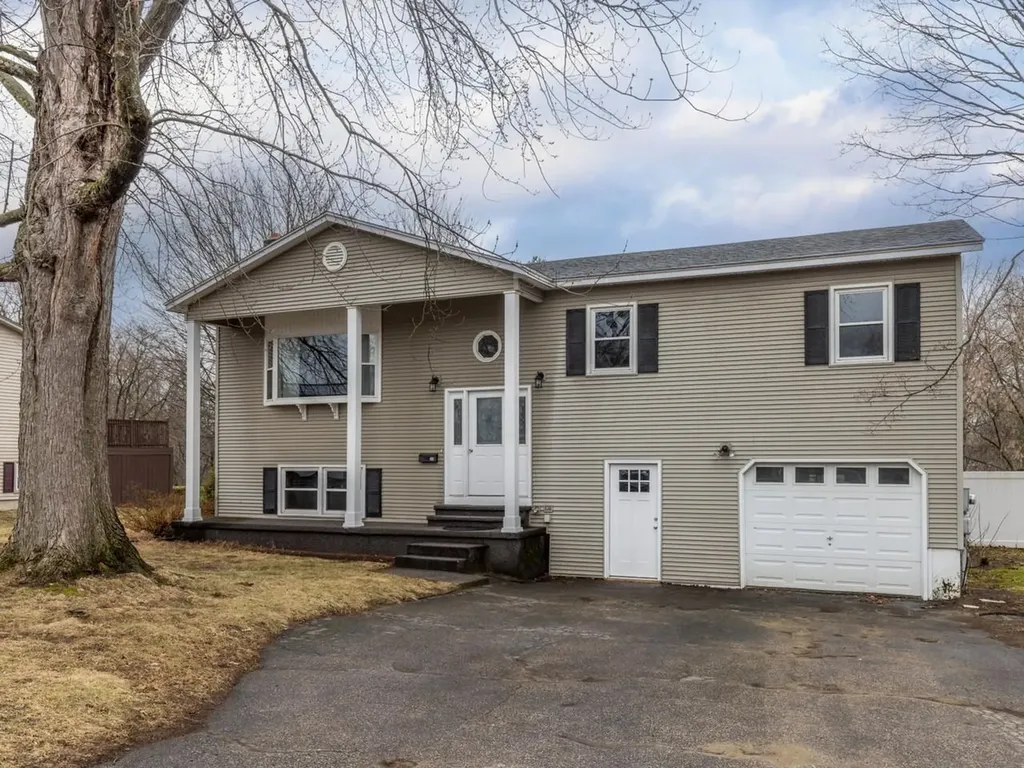 32 Dufresne Drive Winooski VT 05404