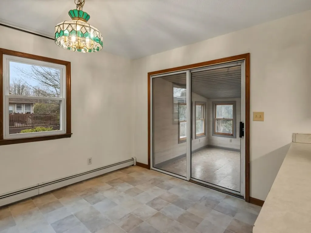 32 Dufresne Drive Winooski VT 05404