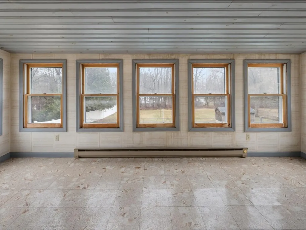 32 Dufresne Drive Winooski VT 05404