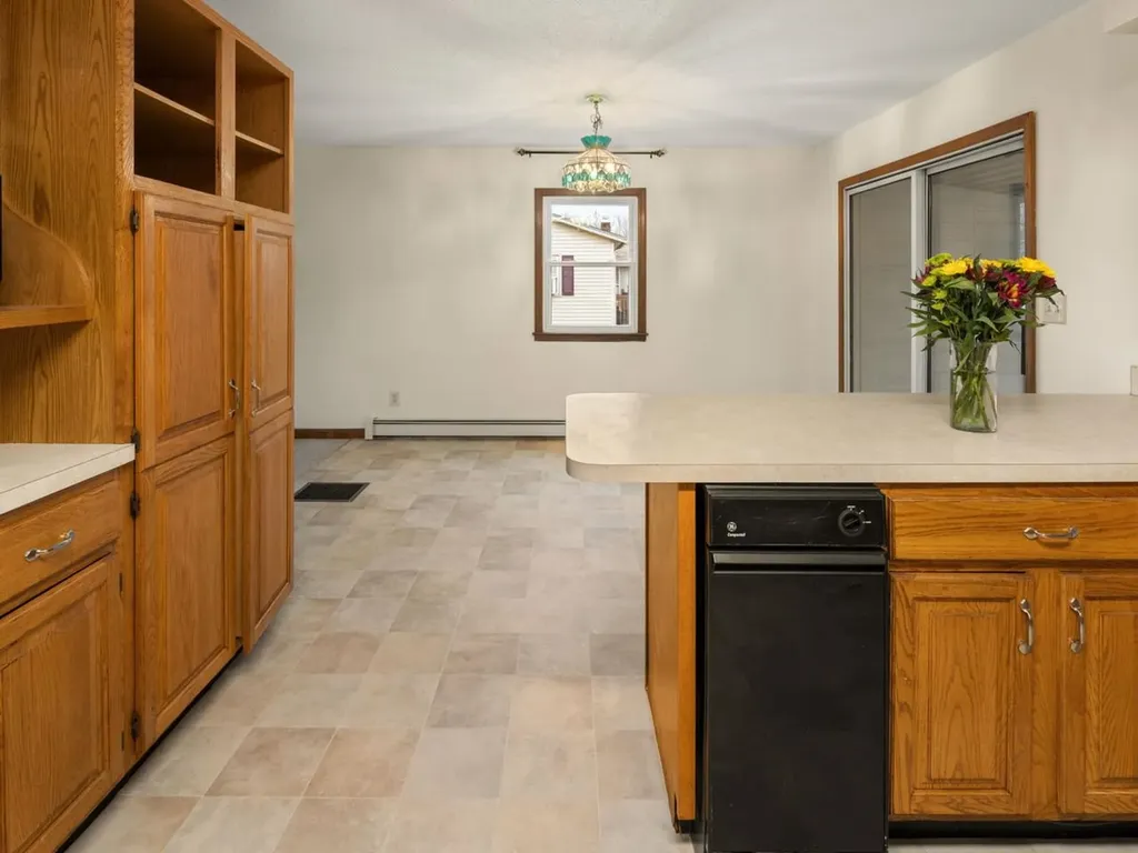 32 Dufresne Drive Winooski VT 05404