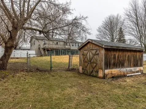 32 Dufresne Drive Winooski VT 05404