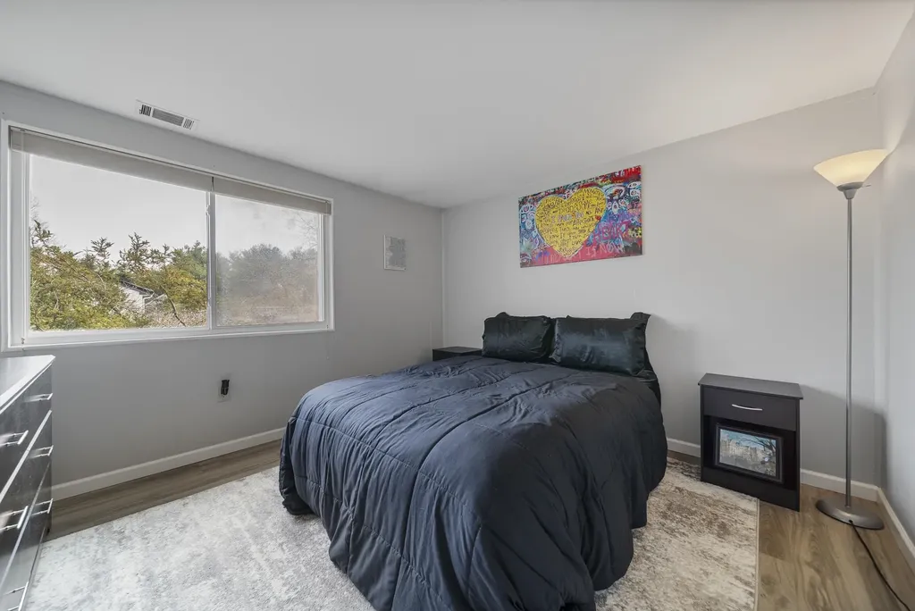 24 Seabury Avenue Hampton NH 03842