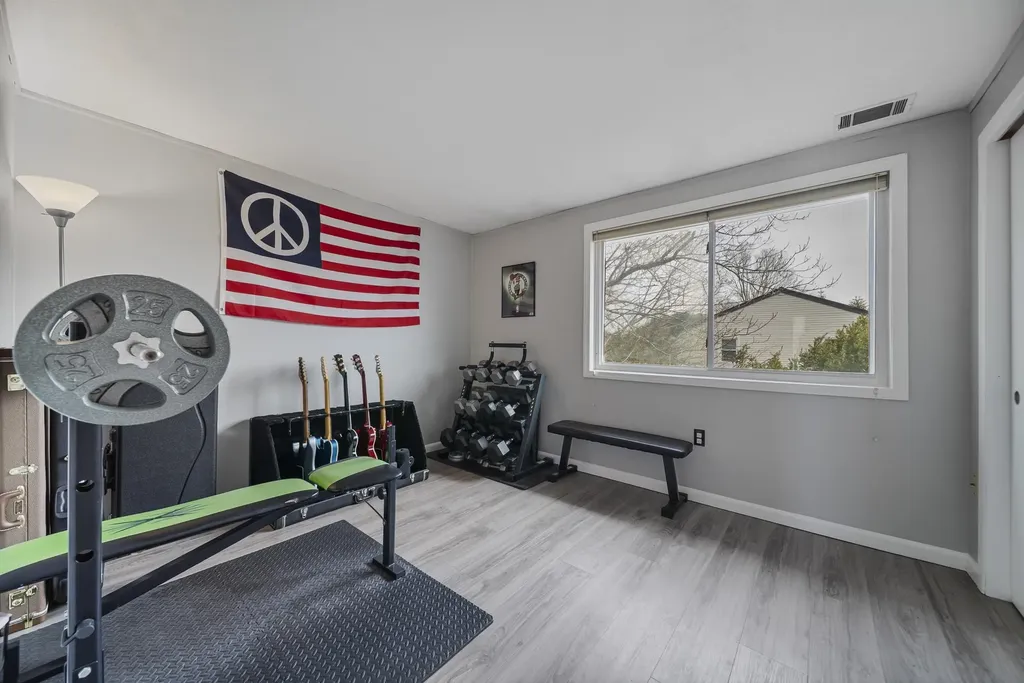 24 Seabury Avenue Hampton NH 03842