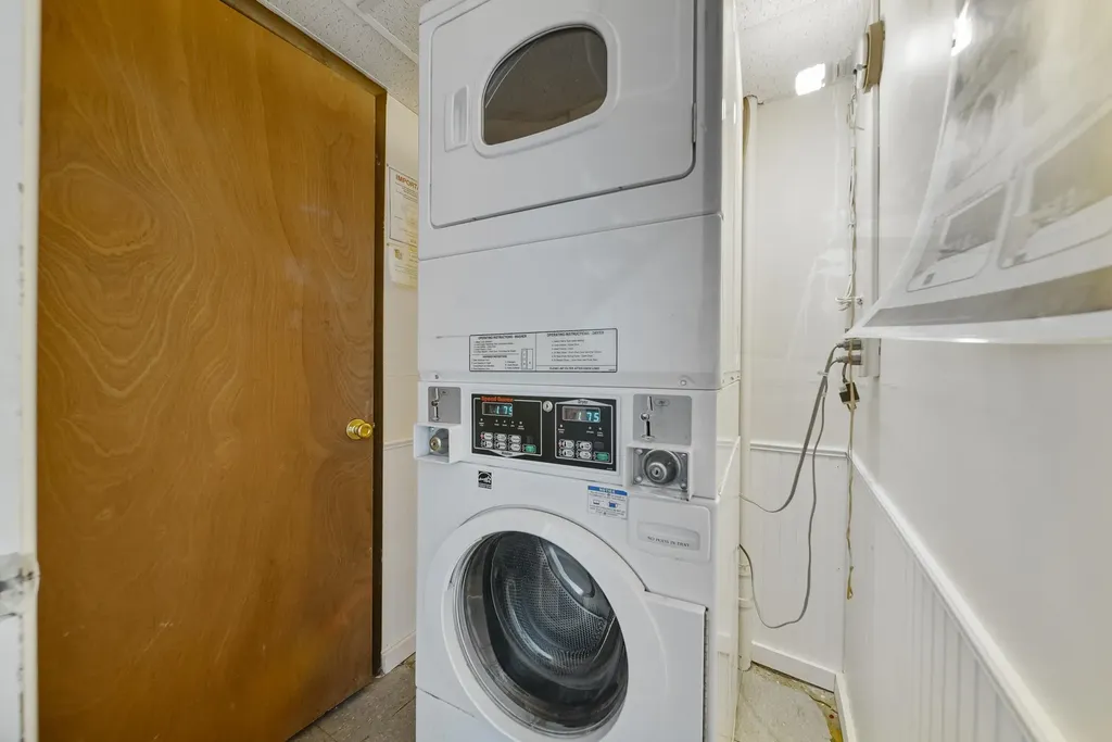 24 Seabury Avenue Hampton NH 03842