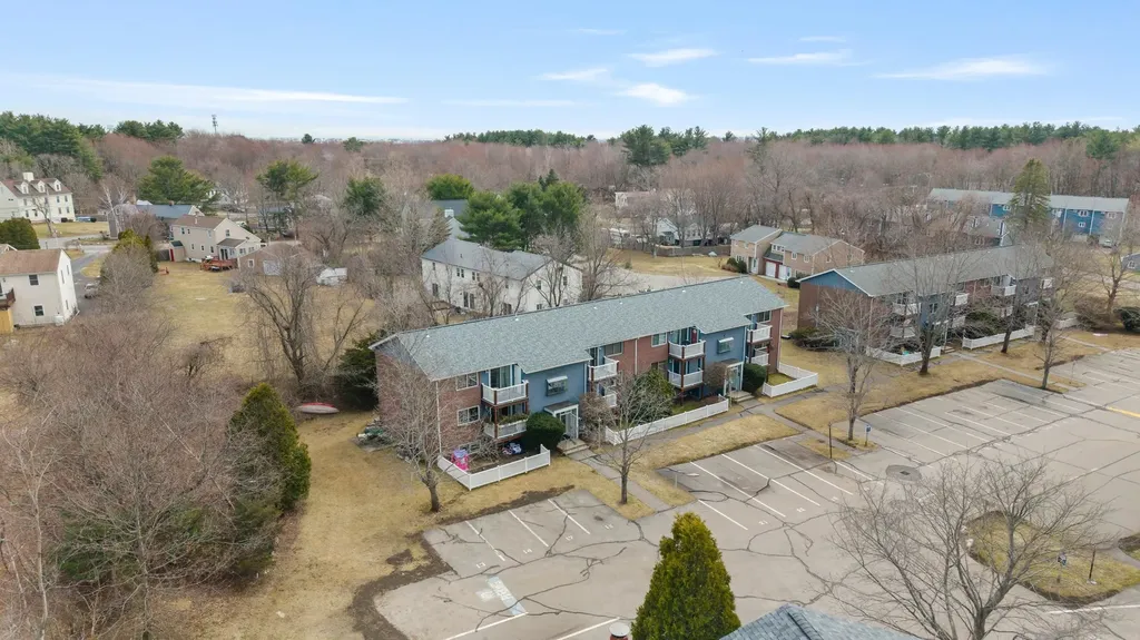 24 Seabury Avenue Hampton NH 03842