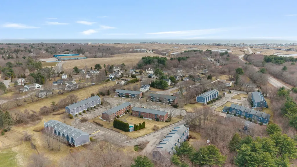 24 Seabury Avenue Hampton NH 03842