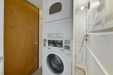 24 Seabury Avenue Hampton NH 03842