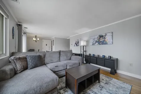 24 Seabury Avenue Hampton NH 03842