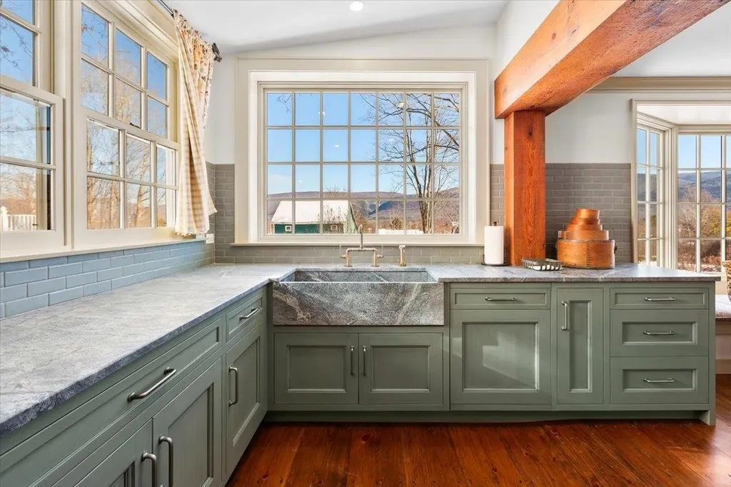 3436 Main Street Manchester VT 05254