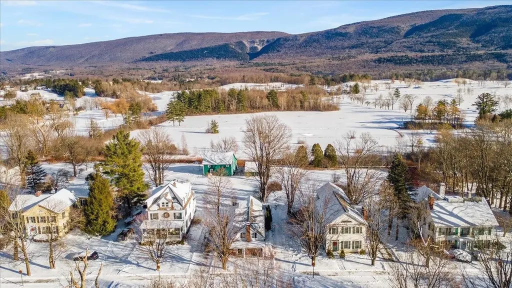 3436 Main Street Manchester VT 05254